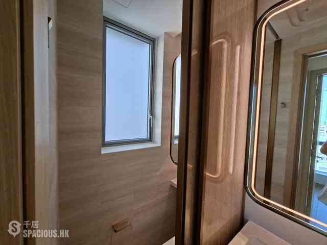 Sai Ying Pun - Upper Manor 08