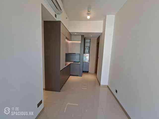 Sai Ying Pun - Upper Manor 06