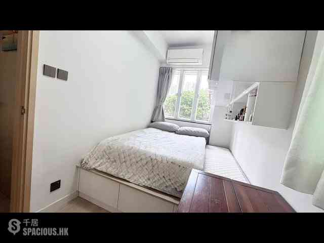 Sai Ying Pun - Tong Nam Mansion 03