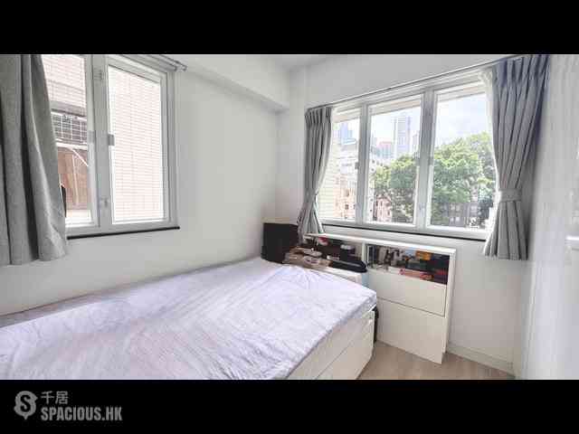 Sai Ying Pun - Tong Nam Mansion 06