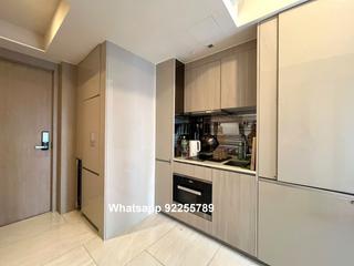 Sai Ying Pun - King's Hill 07
