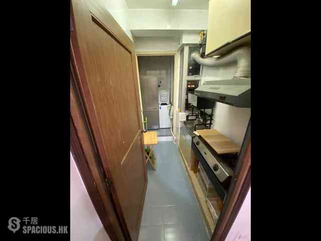 Sai Ying Pun - Ko Wang Court 04