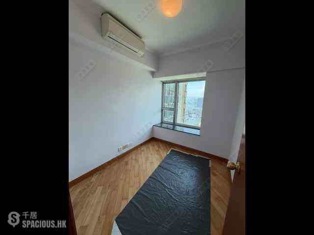 West Kowloon - Sorrento Phase 1 Block 6 02
