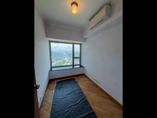 West Kowloon - Sorrento Phase 1 Block 6 03