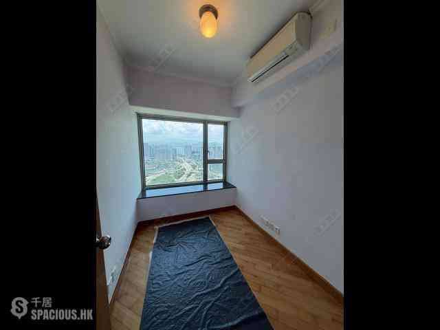 West Kowloon - Sorrento Phase 1 Block 6 03