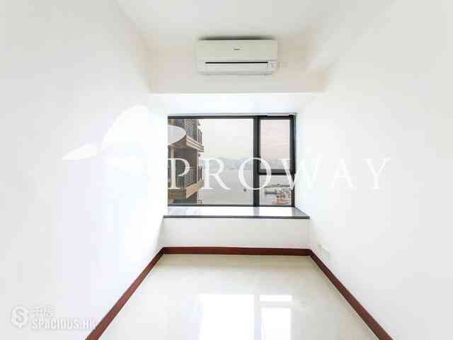 Kennedy Town - The Merton 05