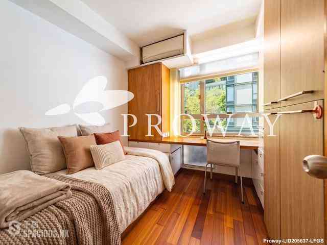Wan Chai - Phoenix Court 09