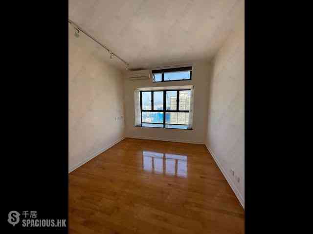 Mid Levels Central - Scenecliff Block 2 02