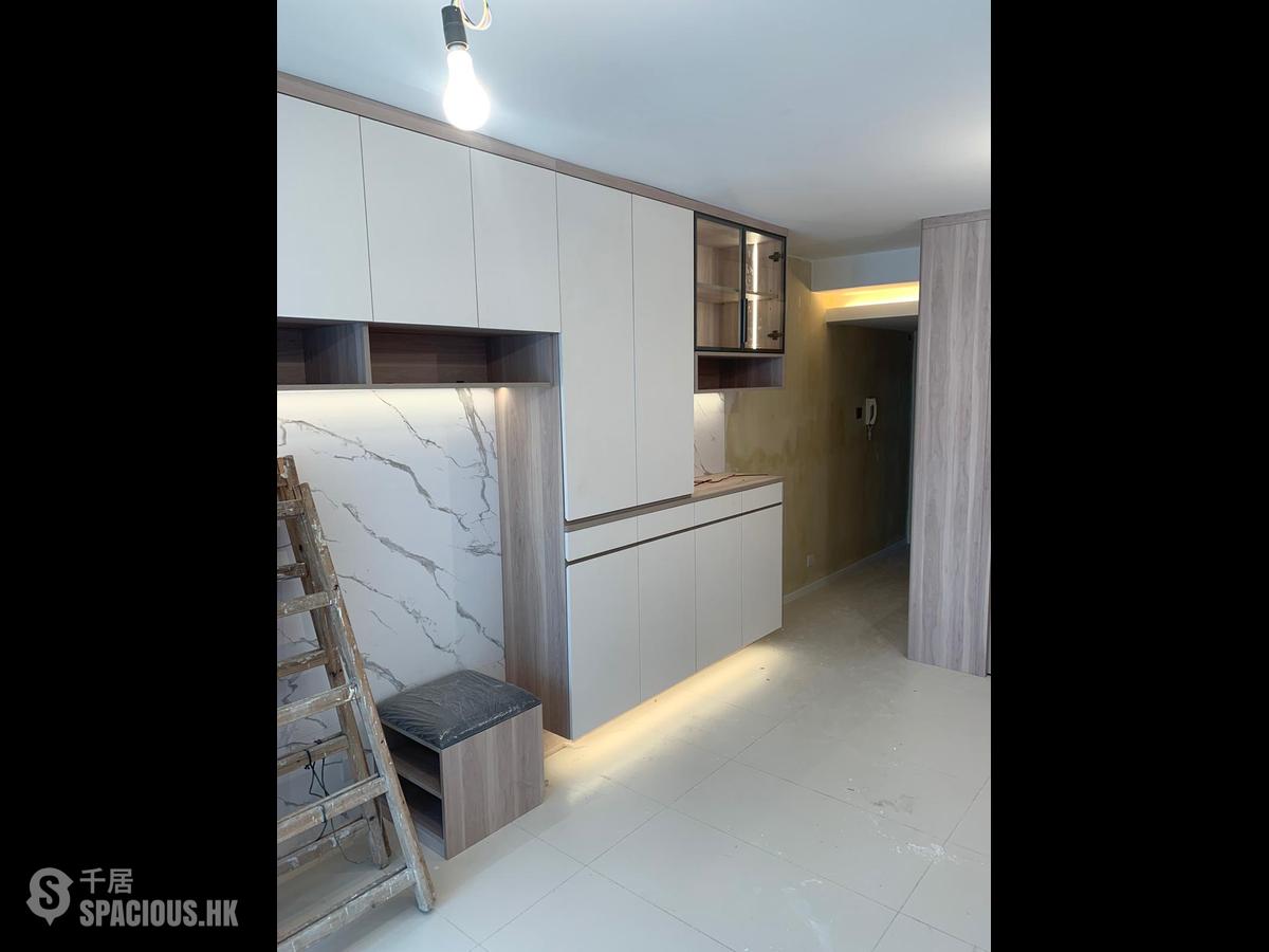 Sai Wan Ho - Lei King Wan Sites B Block 7 Yat Wing Mansion 01