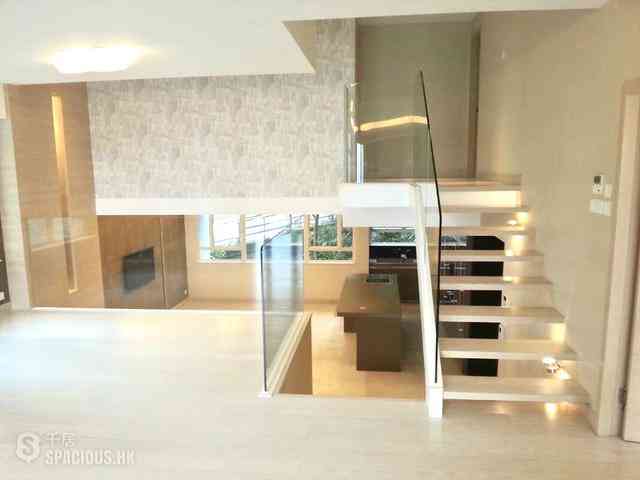 Mid Levels Central - May Tower Block 1 14