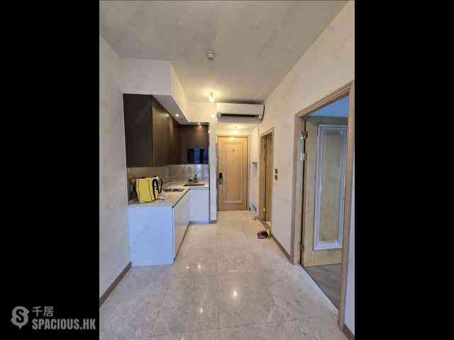 Sai Ying Pun - 63, Pokfulam Amber House (Tower 1) 01