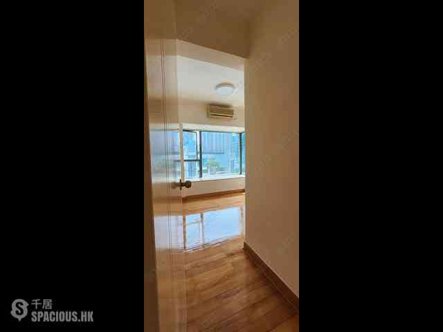 Tai Kok Tsui - Island Harbourview Block 5 05
