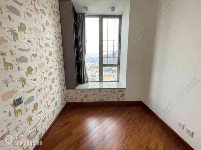 Tai Kok Tsui - The Hermitage Block 6 04