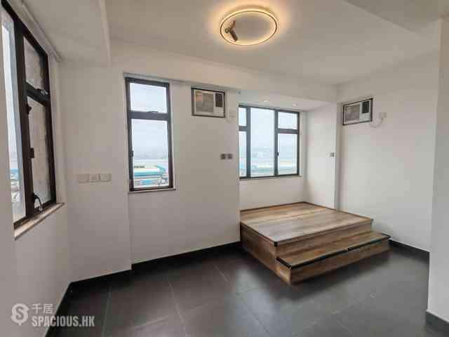Shek Tong Tsui - Kong Chian Tower Block 2 03