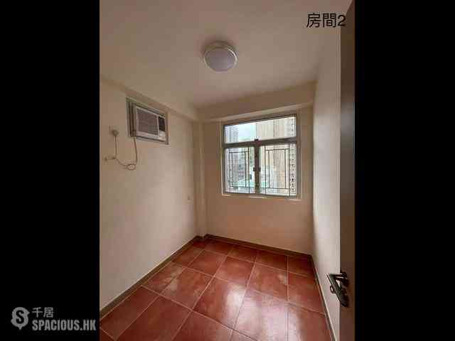 Sai Ying Pun - Wing Cheung Building 02