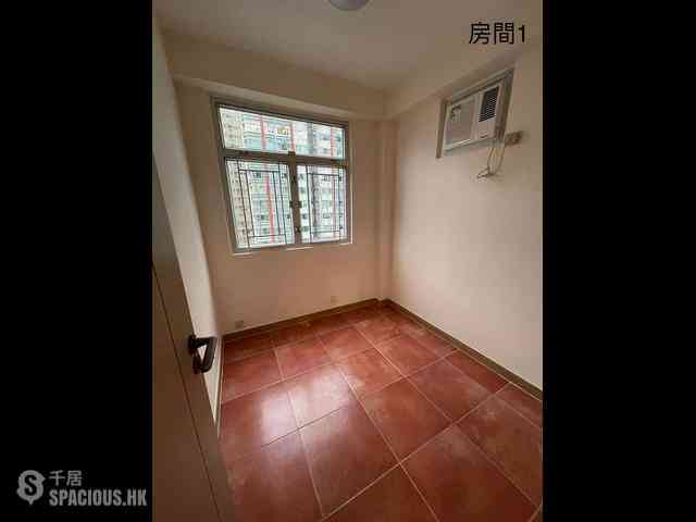 Sai Ying Pun - Wing Cheung Building 03