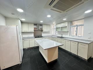 Causeway Bay - Fontana Gardens 13
