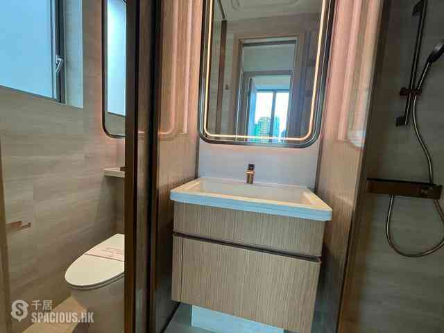 Sai Ying Pun - Upper Manor 07