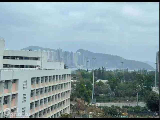 Quarry Bay - Finnie 01