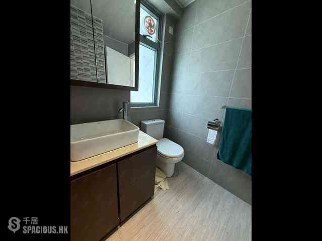 Sai Ying Pun - Kingsfield Tower 17