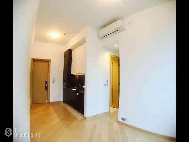 Causeway Bay - Jones Hive 03