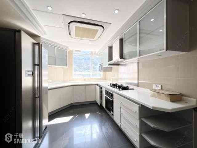 Mid Levels Central - Tregunter Block 2 13