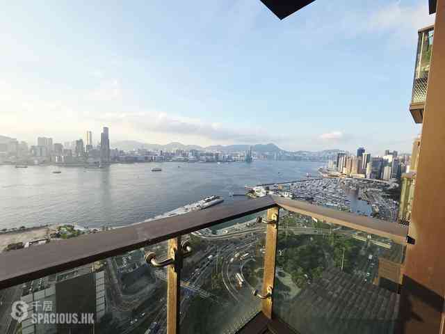 Wan Chai - The Gloucester 02