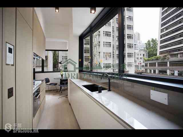 Sheung Wan - 379, Queen's Road Central 04