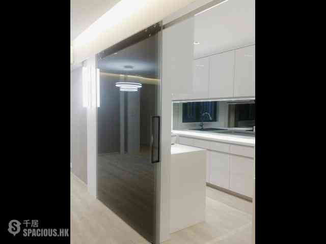 Mid Levels Central - Robinson Place 06