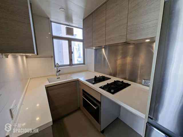 Sai Ying Pun - Island Crest 04