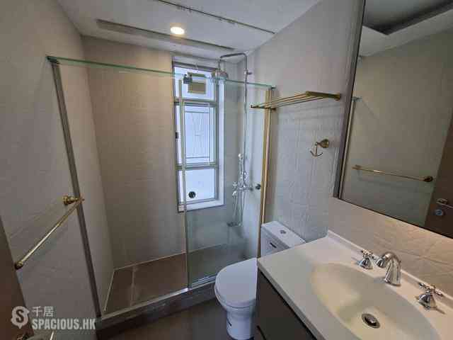 Sai Ying Pun - Island Crest 10
