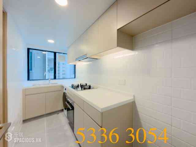 Mid Levels Central - 62B, Robinson Road 12