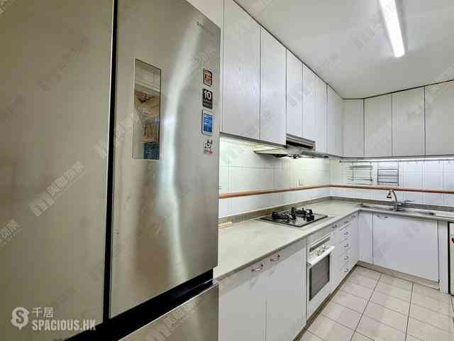 Mid Levels Central - Robinson Place 05