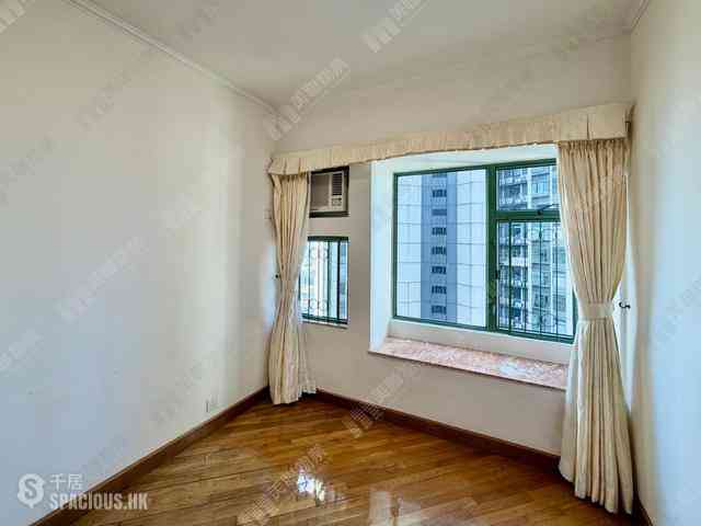 Mid Levels Central - Robinson Place 11