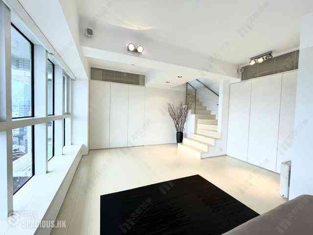 Soho - Centrestage 16