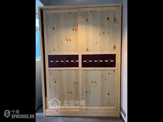 Soho - Chung Hing Court 02