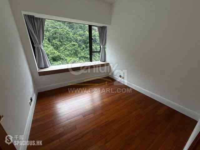 Mid Levels Central - Tavistock II 04