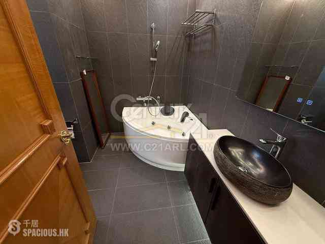 Mid Levels Central - Tavistock II 06