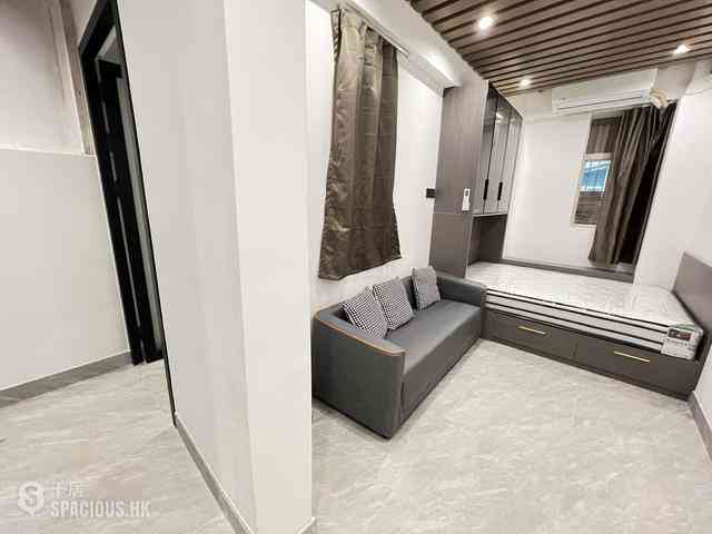 Mong Kok - 1042-1044, Canton Road 02
