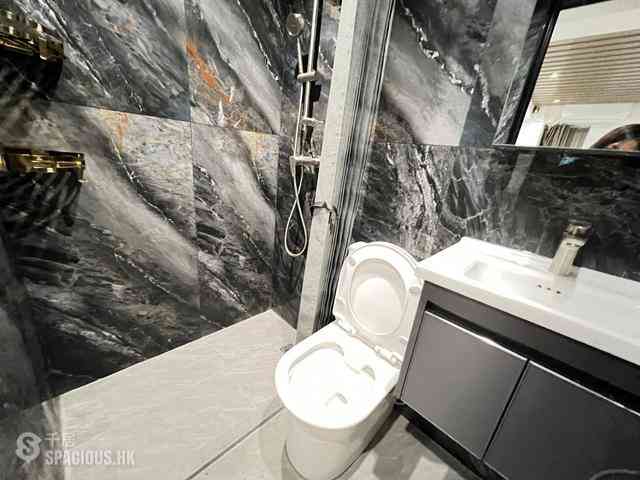 Mong Kok - 1042-1044, Canton Road 04