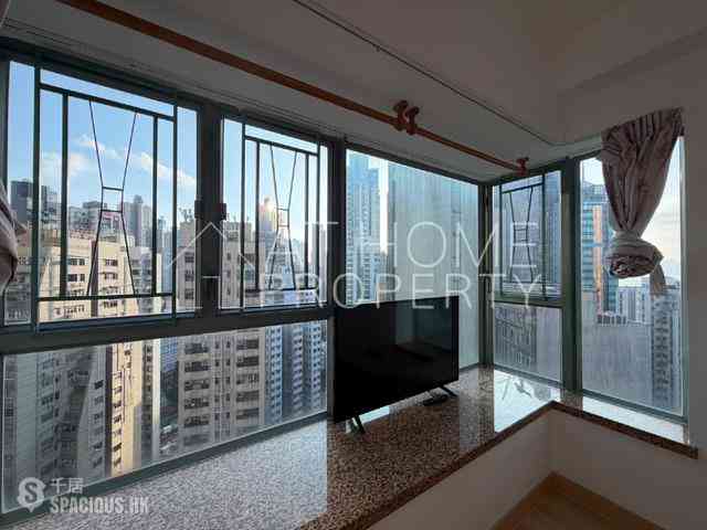 Sheung Wan - Queen's Terrace 08