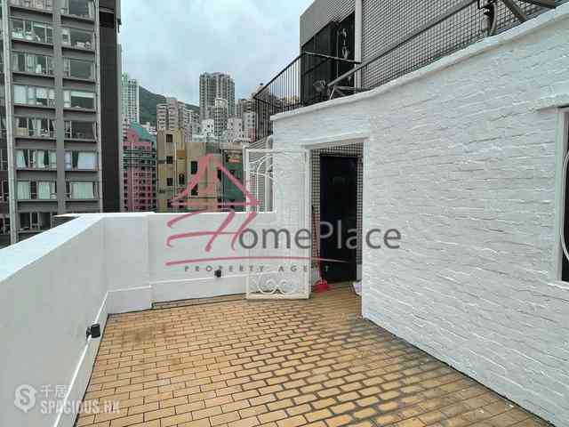 Sai Ying Pun - Fung King Court 01