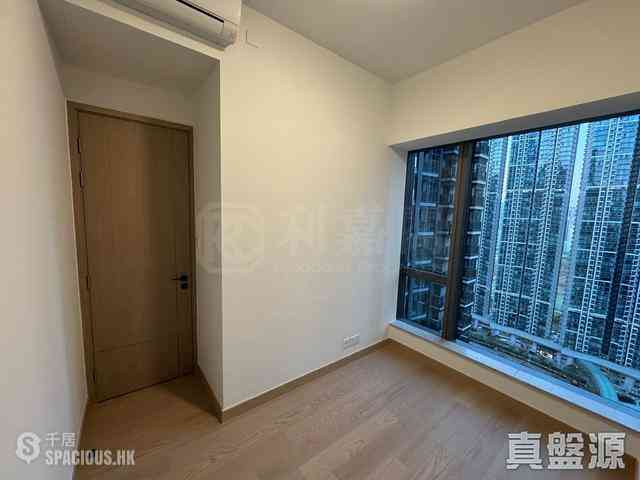 Lohas Park - Lohas Park Phase 12A Seasons Place 01