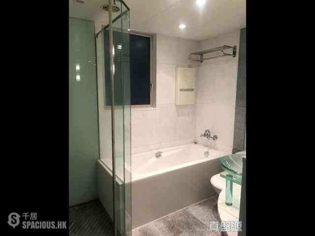 West Kowloon - The Harbourside Block 2 06
