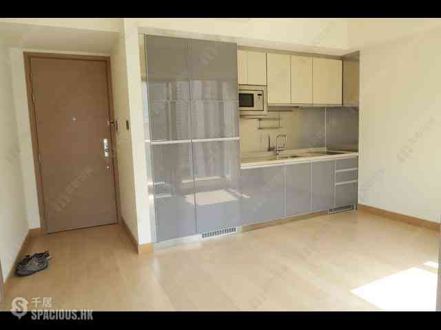 Sai Ying Pun - Island Crest Block 2 02