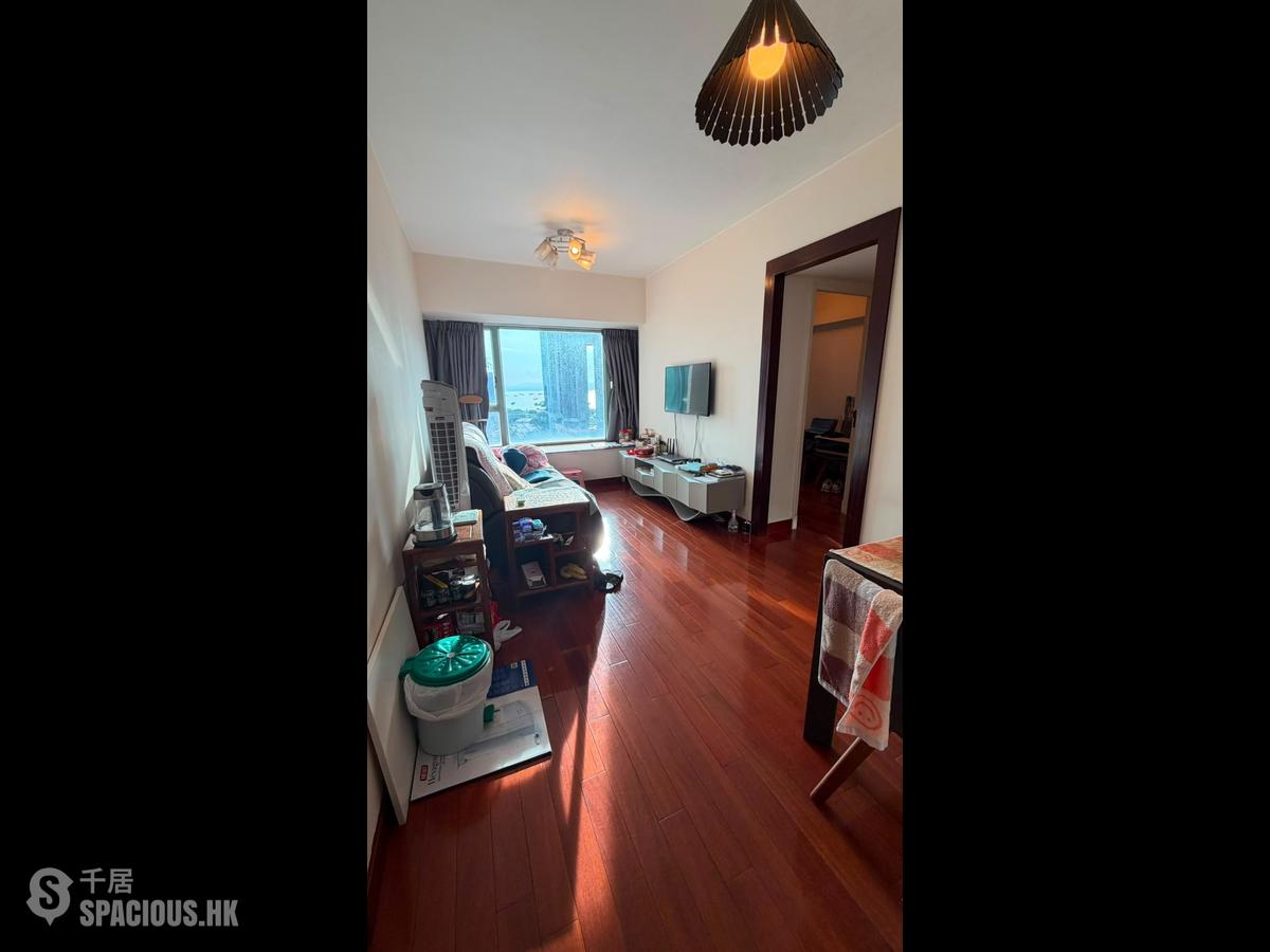 Tsim Sha Tsui - The Victoria Towers Tower 1 01