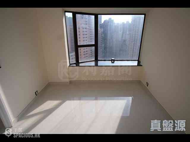 Mid Levels West - Euston Court 03