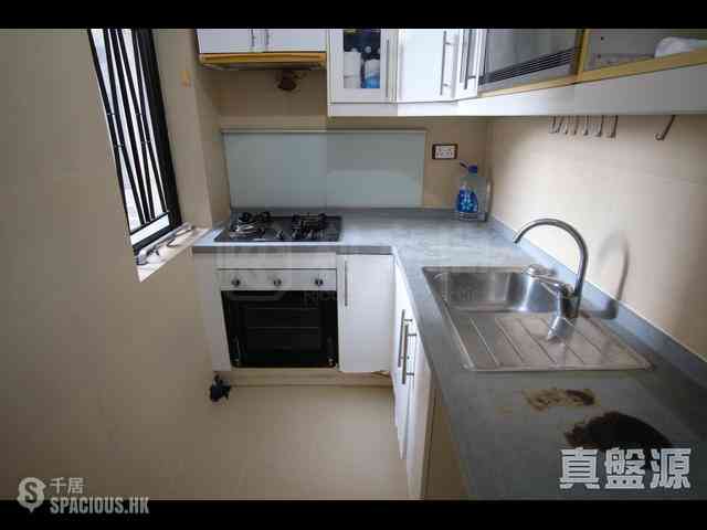 Mid Levels West - Euston Court 05