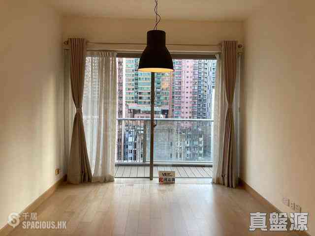 Sai Ying Pun - Island Crest 01