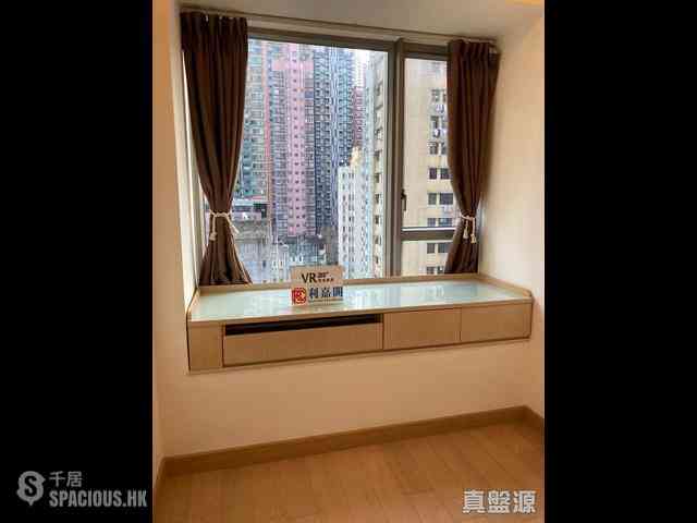 Sai Ying Pun - Island Crest 04